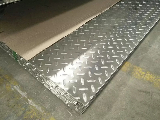 316L borde en frío laminado en caliente grabado en relieve de acero inoxidable del molino de la placa 0.3MM-3M M